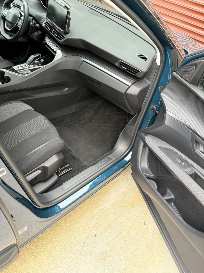 Peugeot 3008 1.5d (130hp), снимка 10 - Автомобили и джипове - 52448841