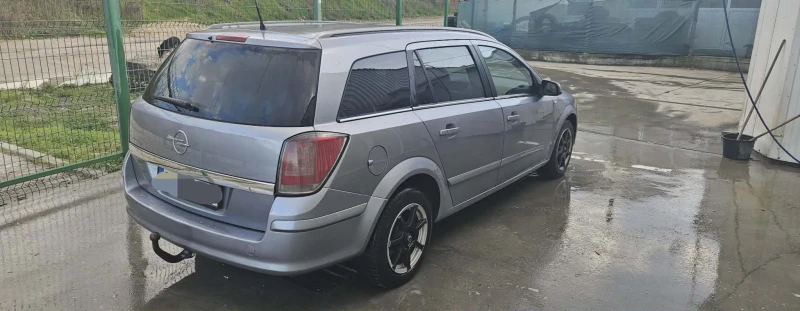 Opel Astra H, снимка 4 - Автомобили и джипове - 52710174