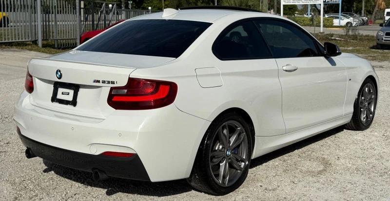 BMW 235 M 235i Coupe, снимка 12 - Автомобили и джипове - 52724127