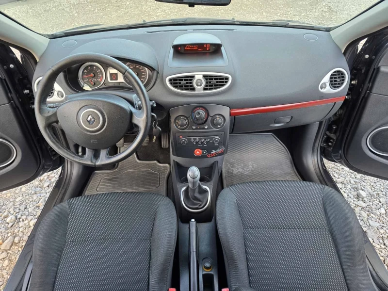 Renault Clio 1.2 RIP CURL, снимка 15 - Автомобили и джипове - 52820612