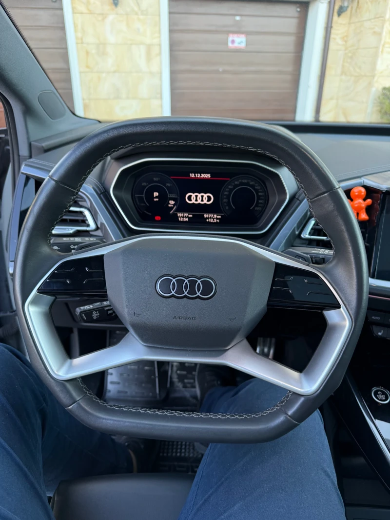 Audi E-Tron Q4 40 E-tron , снимка 17 - Автомобили и джипове - 53156818