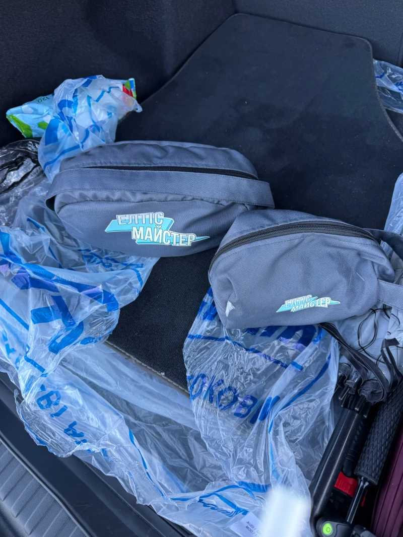 Audi E-Tron Q4 40 E-tron , снимка 8 - Автомобили и джипове - 53156818