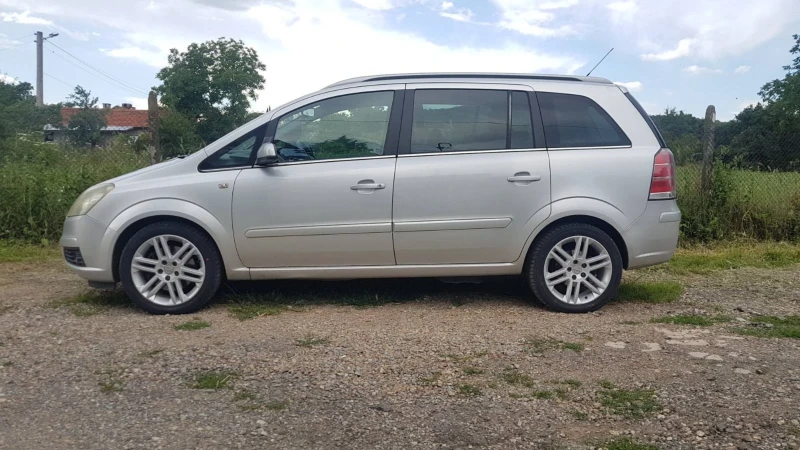 Opel Zafira 1.6 ФАБР МЕТАН С ГАЗ ОБСЛУЖЕНА