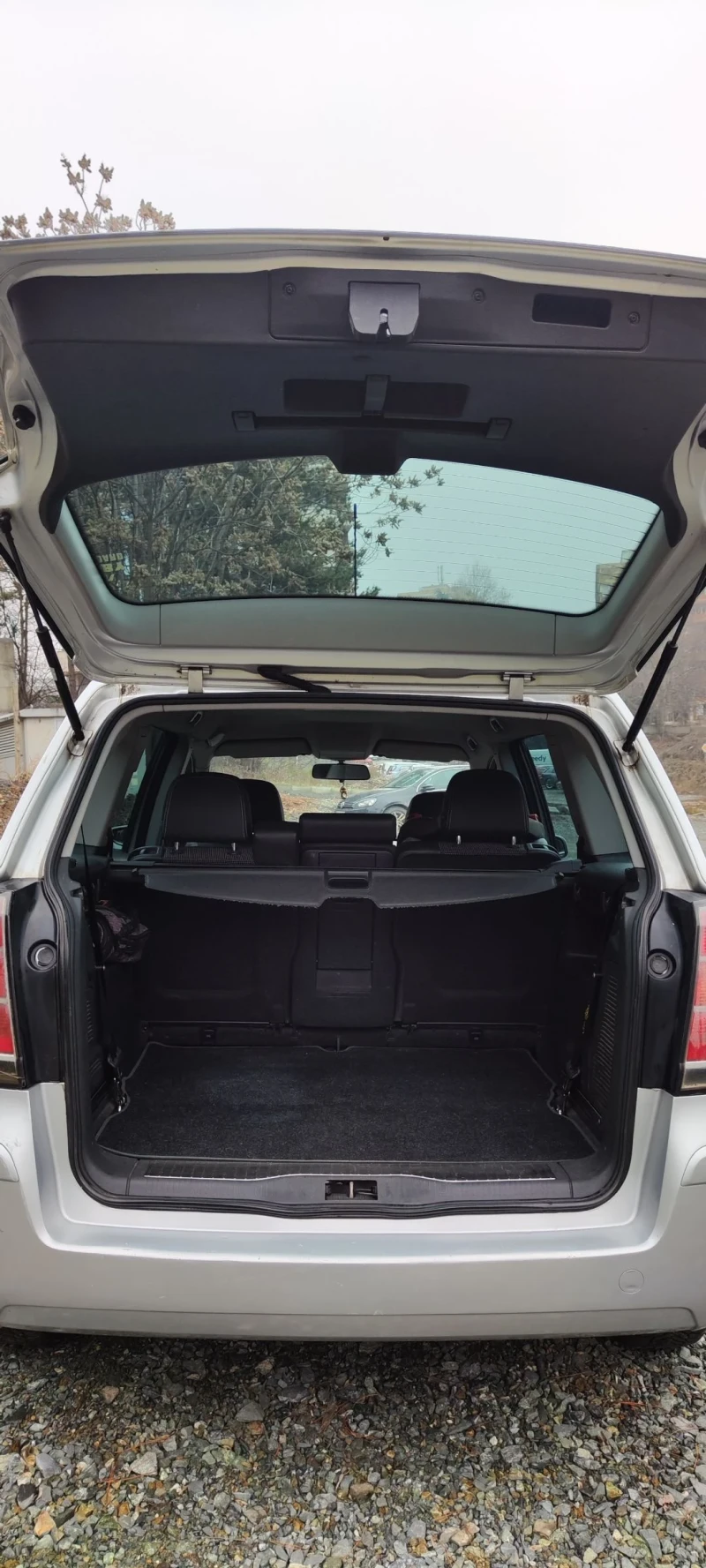 Opel Zafira 1.6 ФАБР МЕТАН С ГАЗ ОБСЛУЖЕНА, снимка 10 - Автомобили и джипове - 53239475