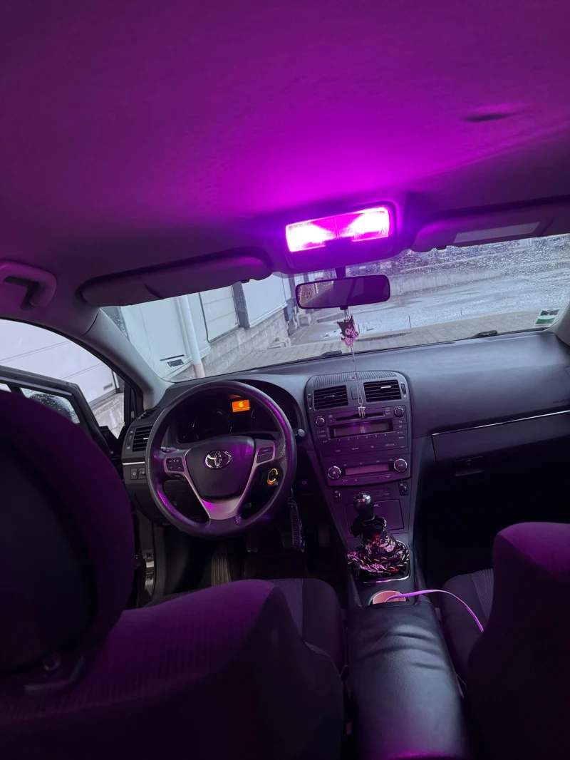 Toyota Avensis 1.8vvti, снимка 5 - Автомобили и джипове - 53287318