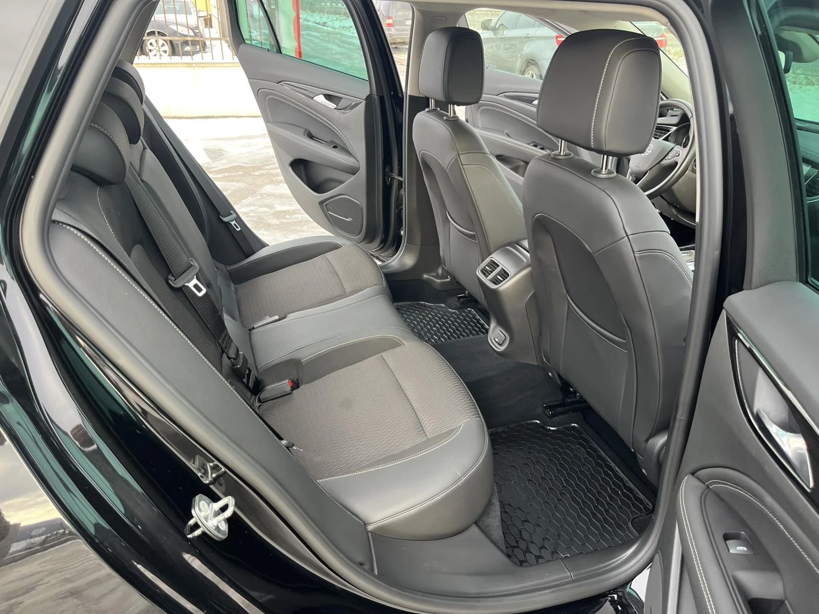 Opel Insignia 2.0TDI 170� EURO 6C ������� KEYLESS GO ���� ������ | Mobile.bg � ����������� 10