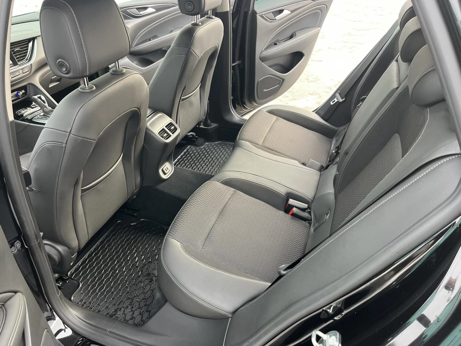 Opel Insignia 2.0TDI 170� EURO 6C ������� KEYLESS GO ���� ������ | Mobile.bg � ����������� 9