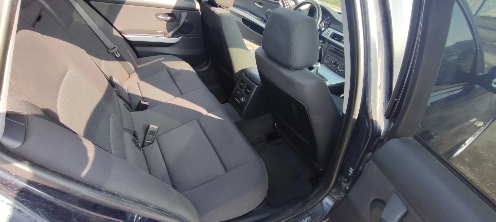 BMW 318 2.0-122..  2007   | Mobile.bg   12