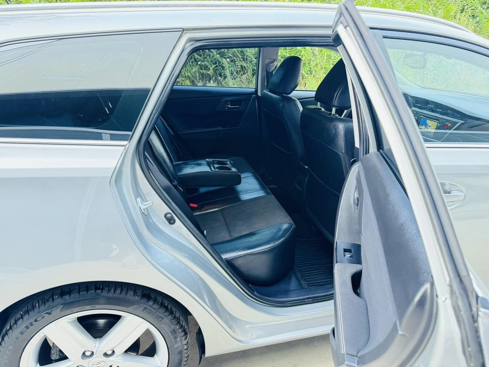 Toyota Auris 1.6i Touring | Mobile.bg — изображение 14