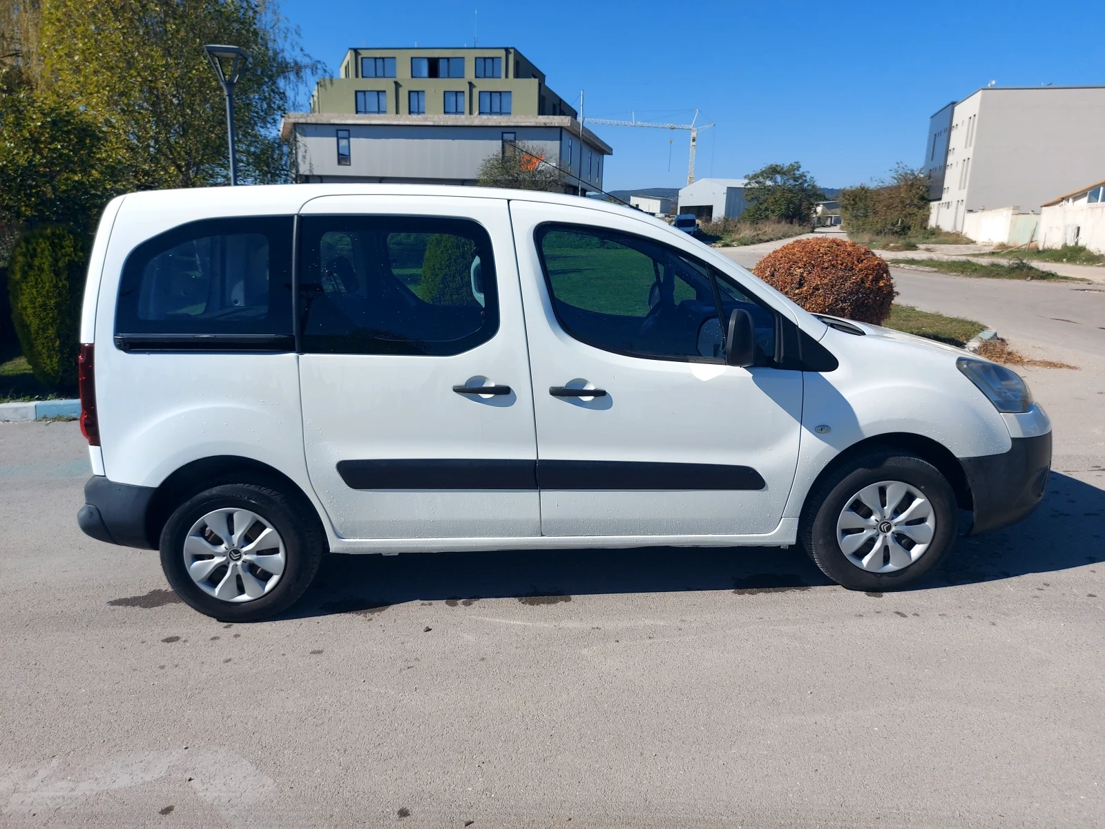 Citroen Berlingo B9 1, 6 HDI - изображение 4