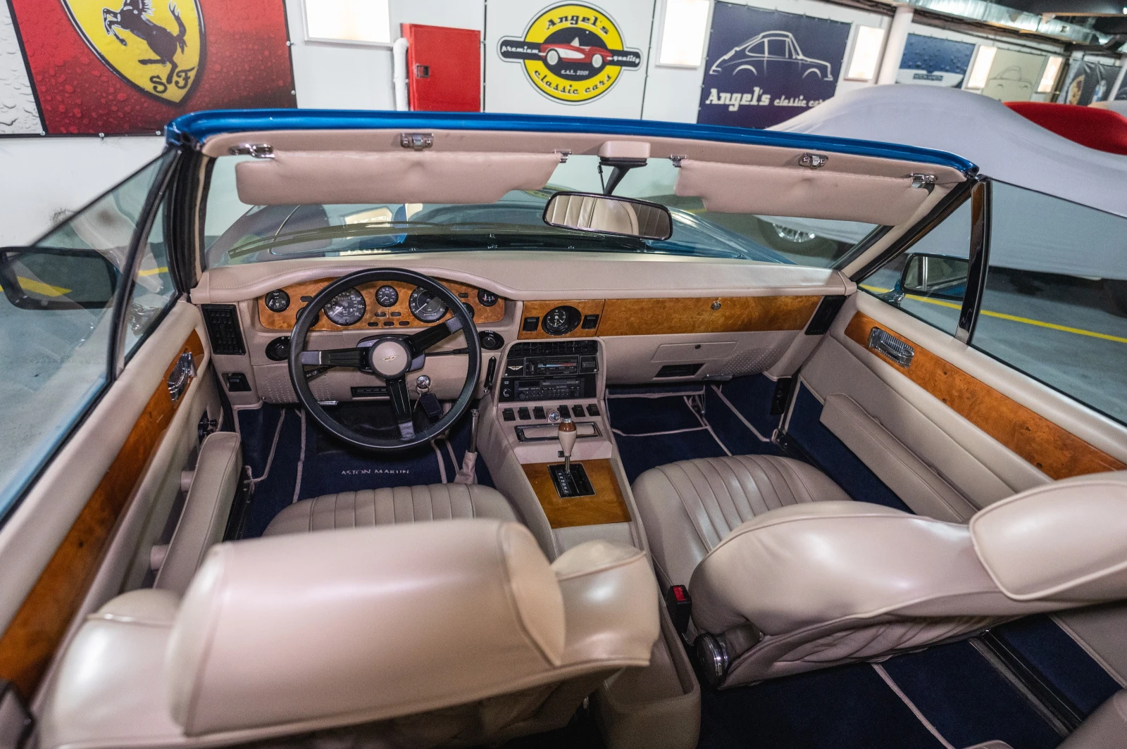 Aston Martin  V8 Volante | Mobile.bg   15