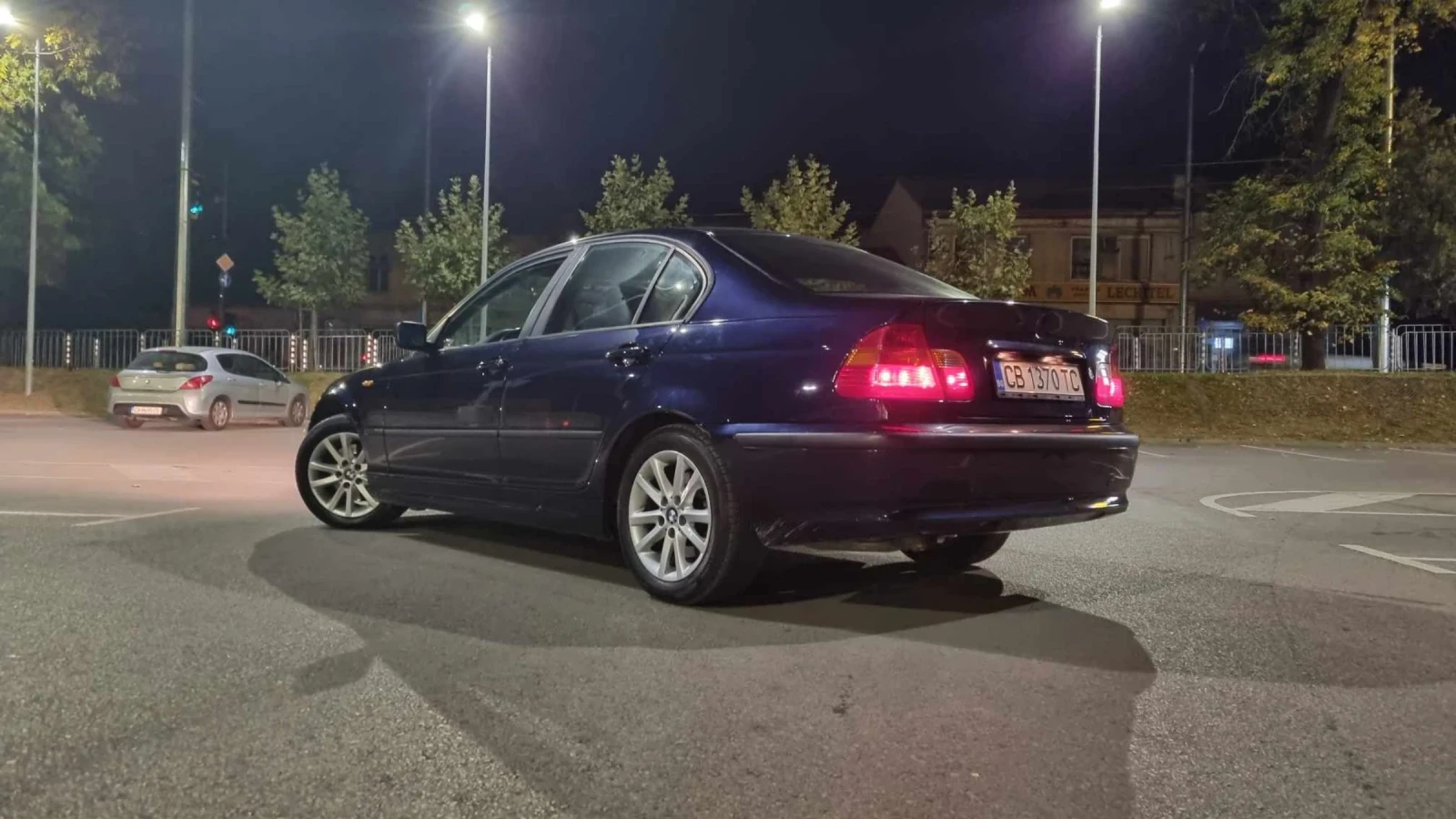 BMW 320  - изображение 5
