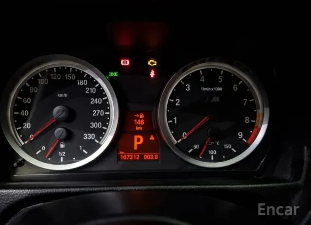 BMW M3 4.0 V8 - изображение 8