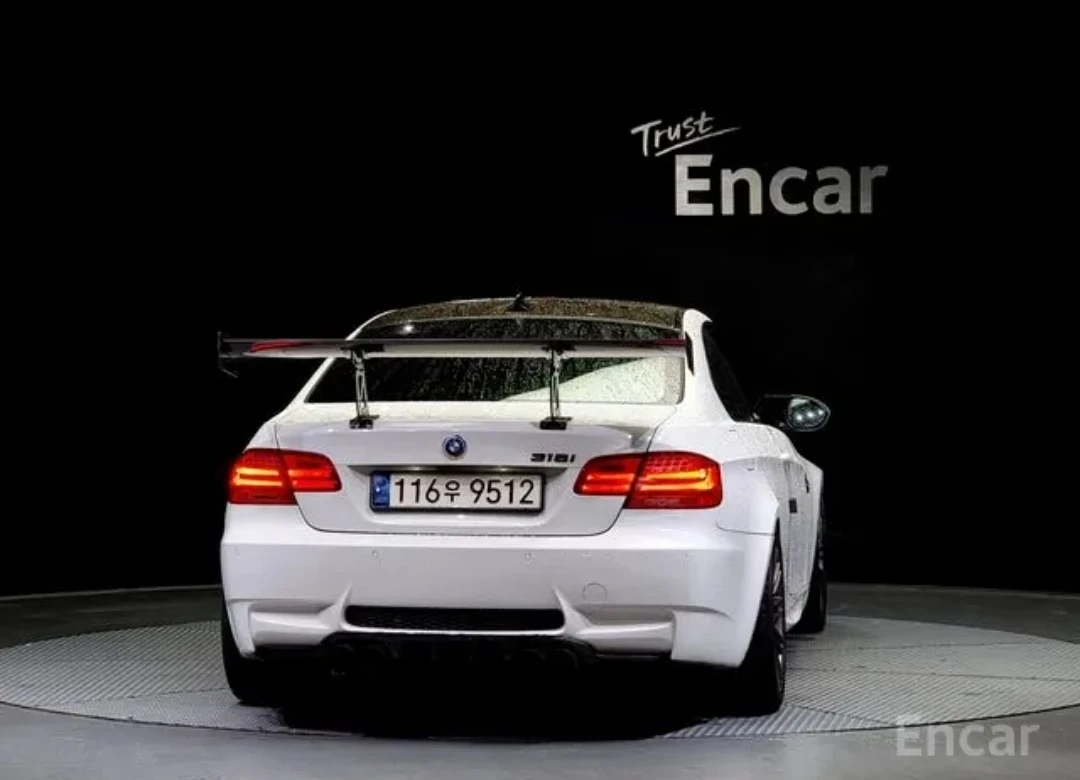 BMW M3 4.0 V8 - изображение 4