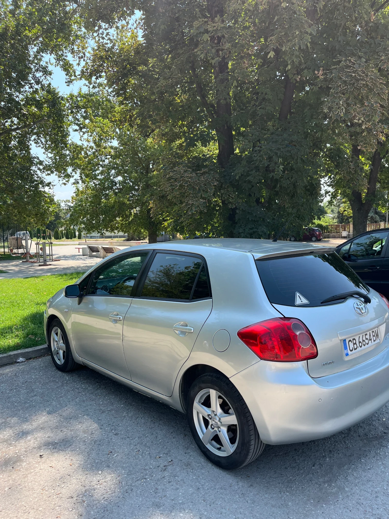 Toyota Auris  - изображение 4