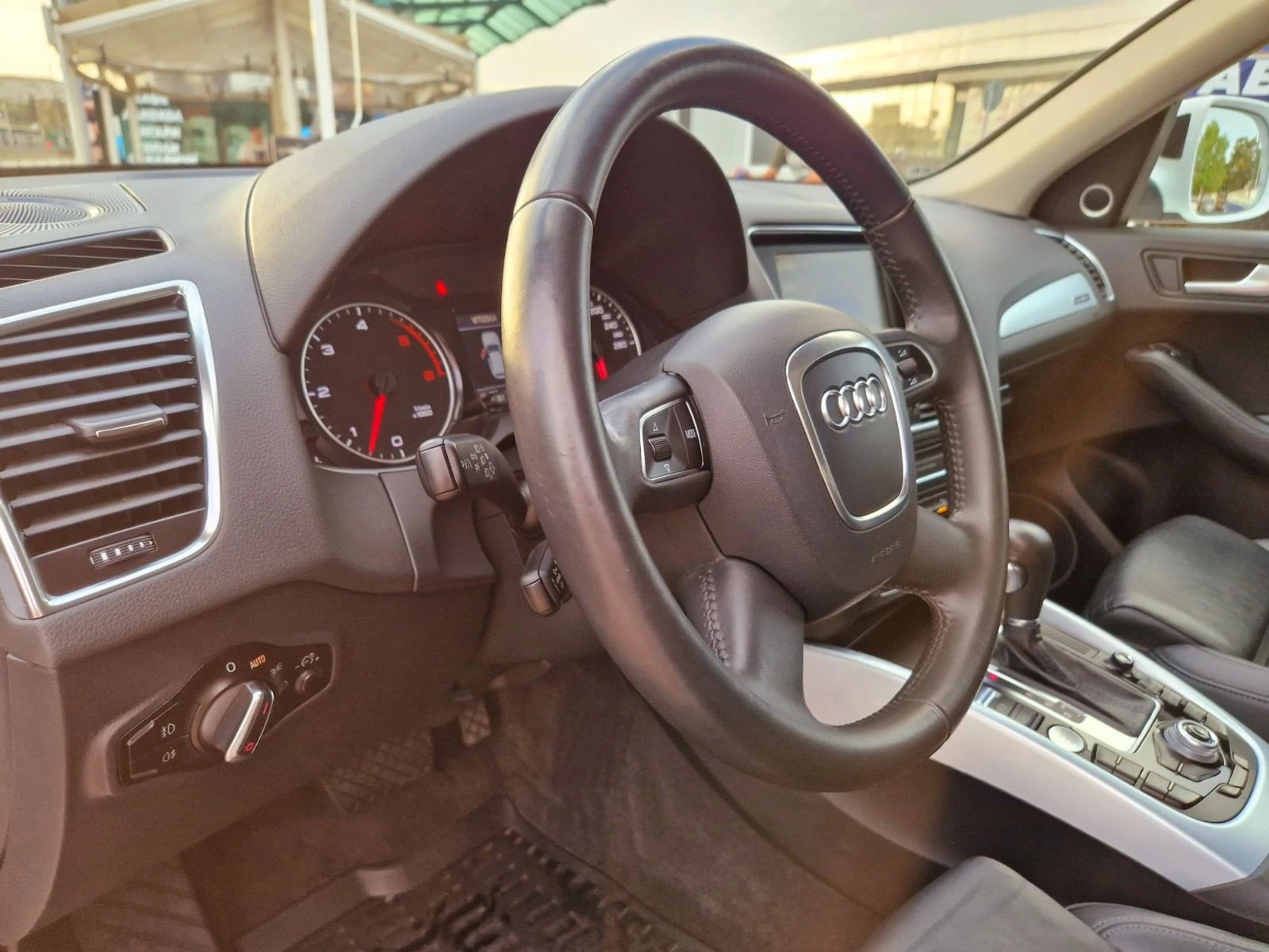 Audi Q5 3.0TDI Quattro - изображение 10