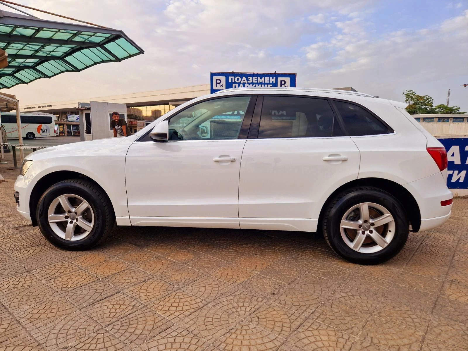 Audi Q5 3.0TDI Quattro - изображение 8