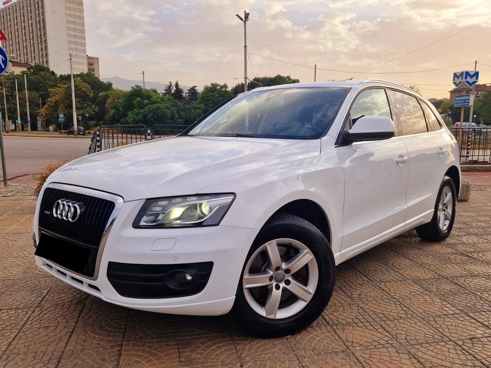 Audi Q5 3.0TDI Quattro - изображение 2