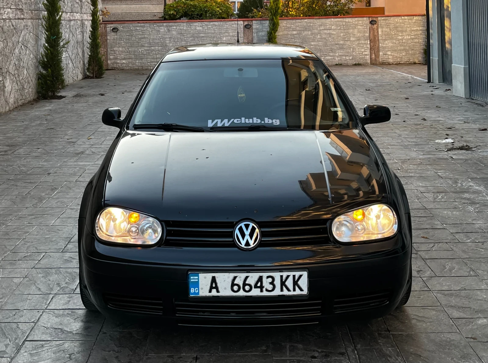 VW Golf 1.6SR/101КС - изображение 2