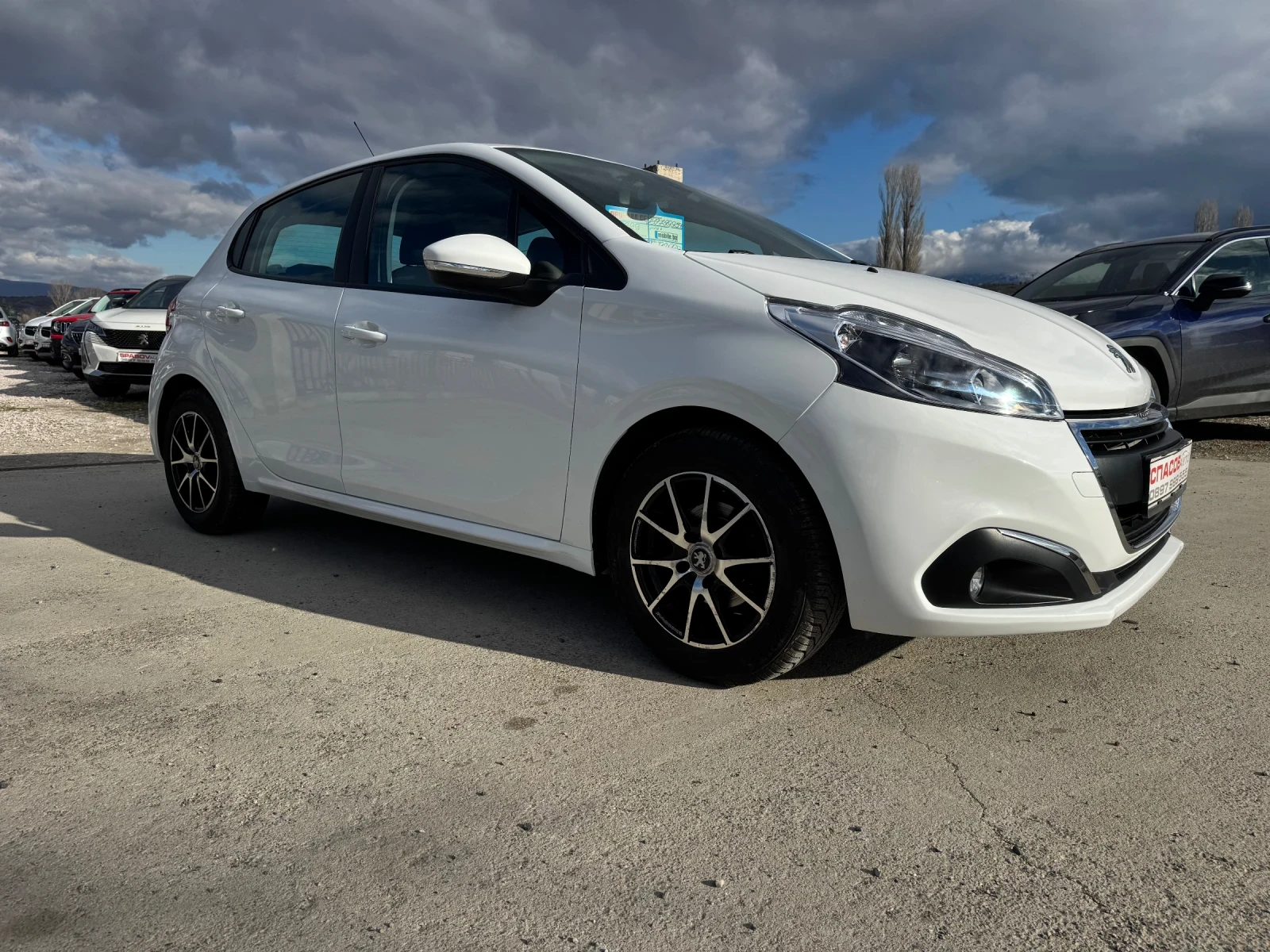 Peugeot 208 1.2 I evro 6 | Mobile.bg � ����������� 3