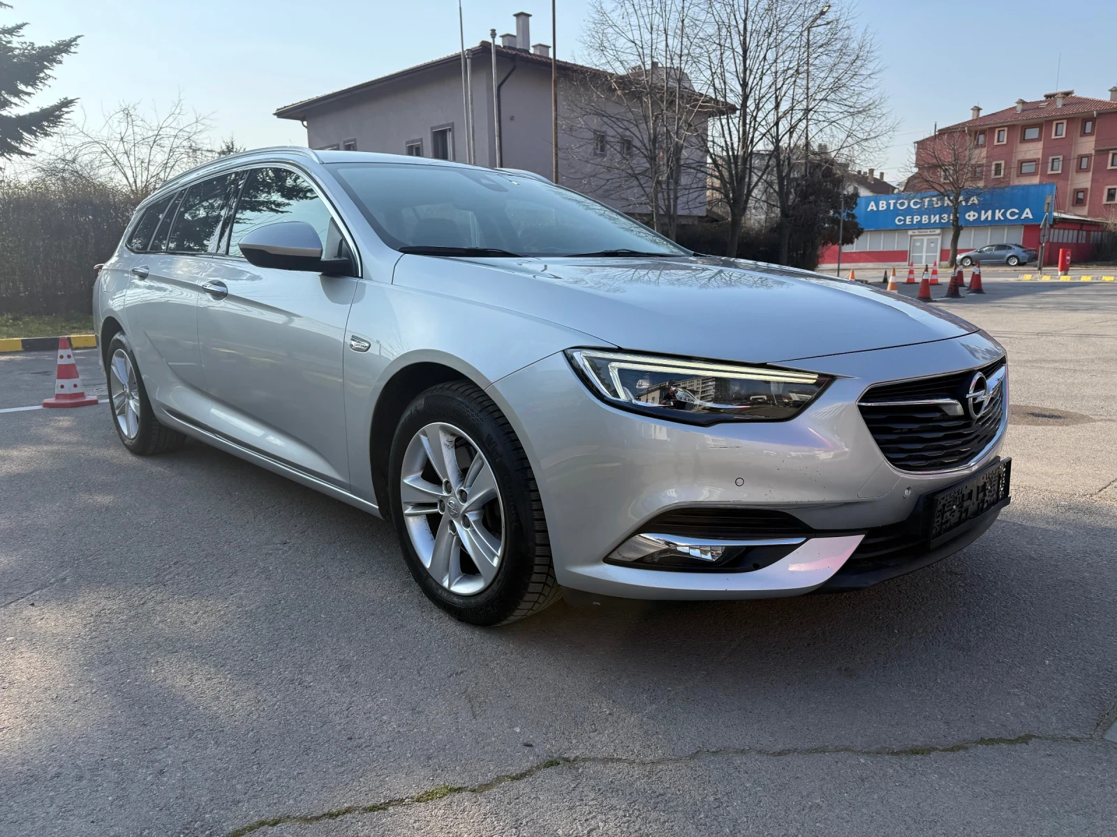 Opel Insignia 2.0/210кс/4x4/Full/CH, снимка 2 - Автомобили и джипове - 53858717