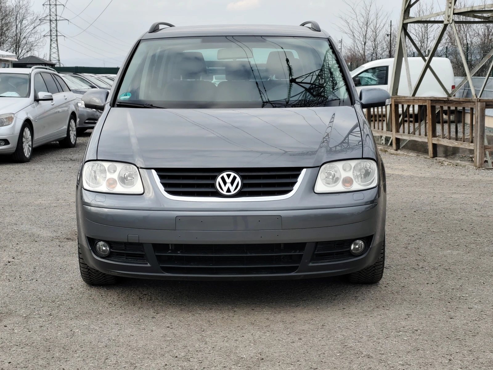 VW Touran 2.0TDI 170k.c., снимка 2 - Автомобили и джипове - 53903855