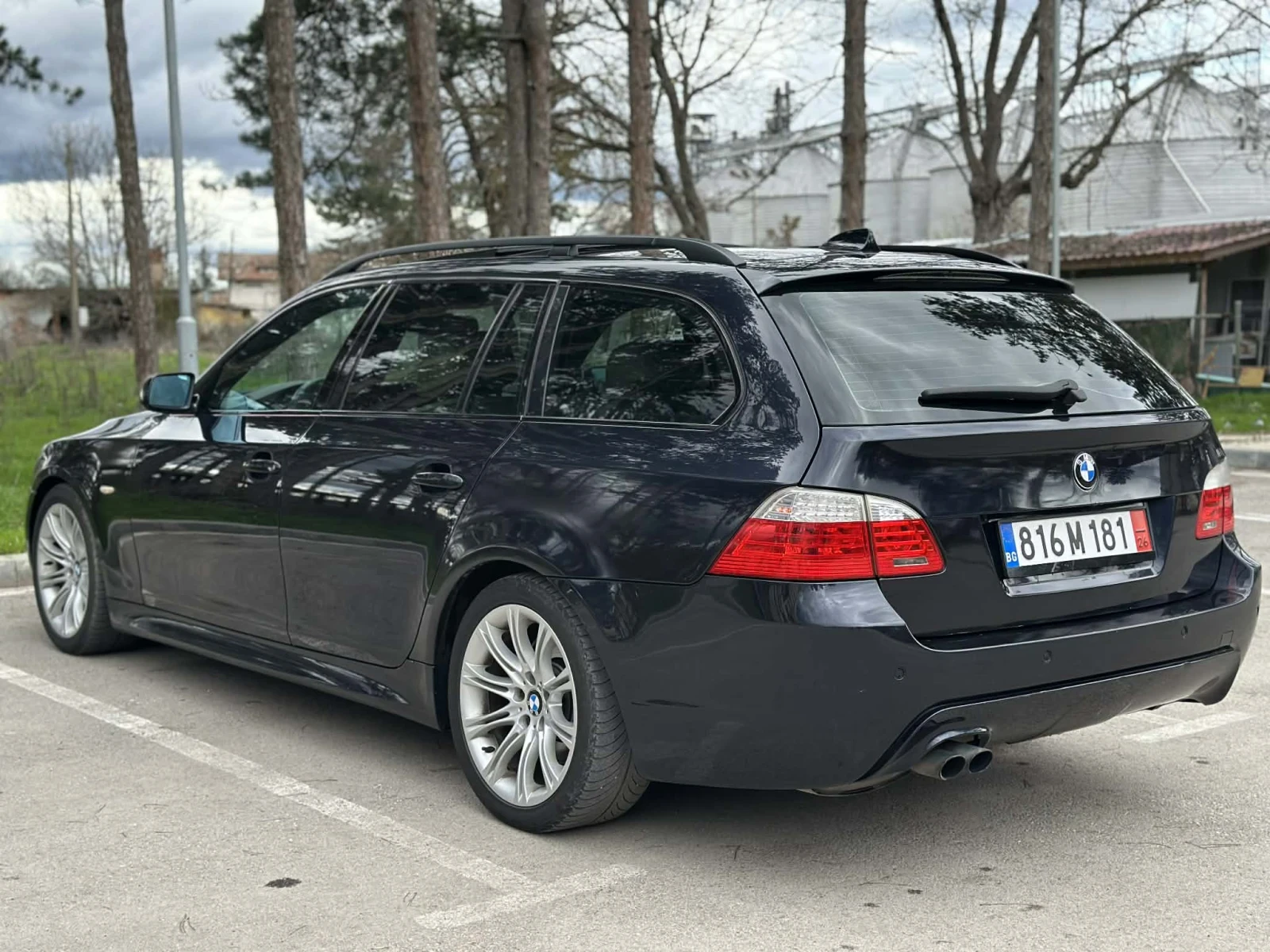 BMW 530 3.0d 235к.с M Packet FACELIFT само на задно, снимка 4 - Автомобили и джипове - 54063217