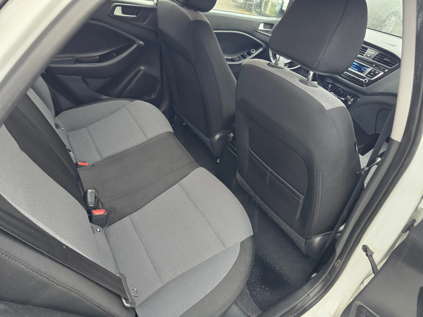 Hyundai I20 1.2i-85k.c-EURO-6 | Mobile.bg � ����������� 10