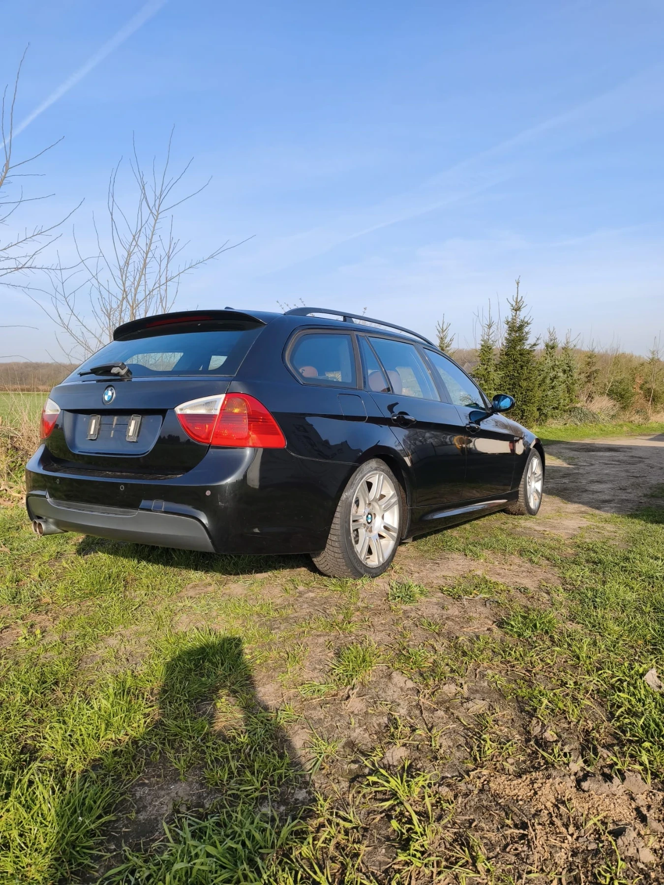 BMW 330 325D/INDIVIDUAL/M-Pack/Keyless/PANO, снимка 4 - Автомобили и джипове - 54305063