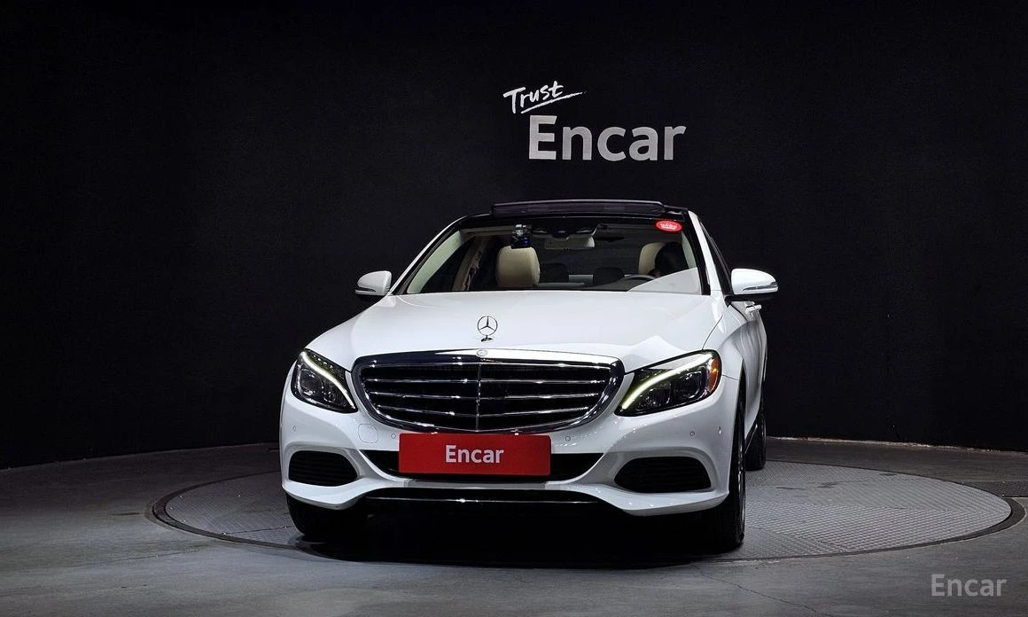 Mercedes-Benz C 300, снимка 3 - Автомобили и джипове - 54441195