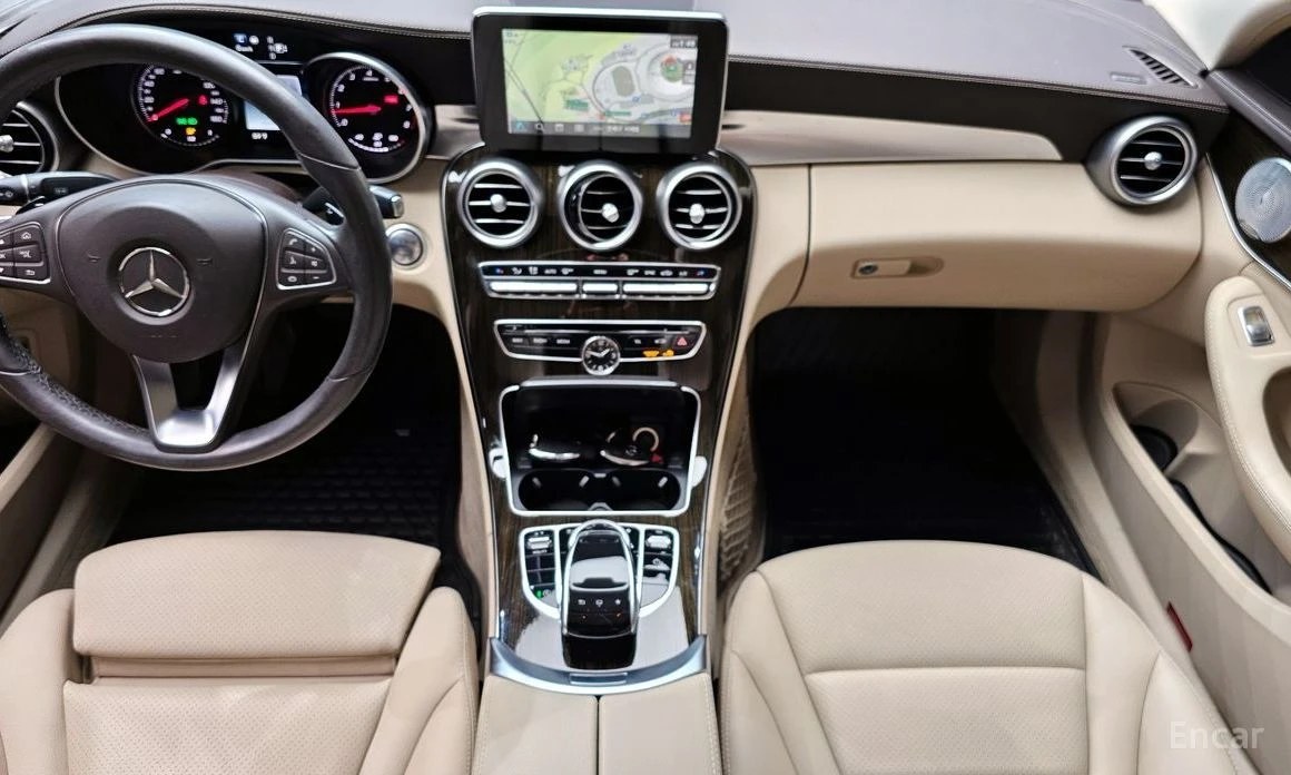 Mercedes-Benz C 300, снимка 7 - Автомобили и джипове - 54441195