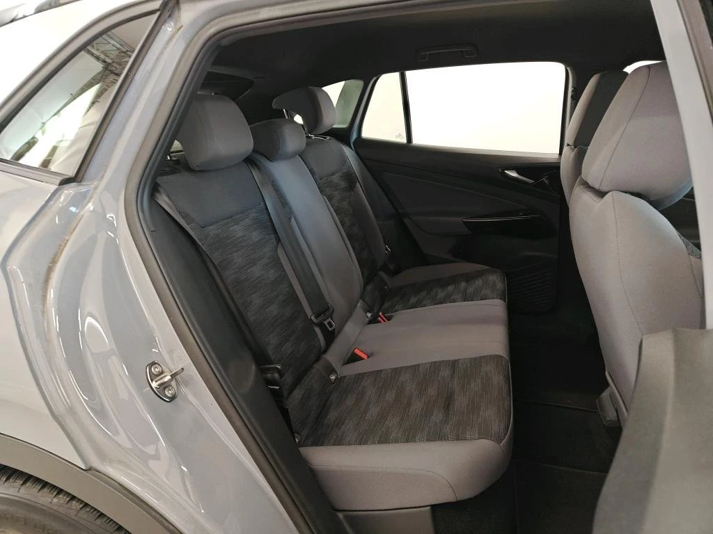 VW ID.4 Pure, снимка 10 - Автомобили и джипове - 54563485