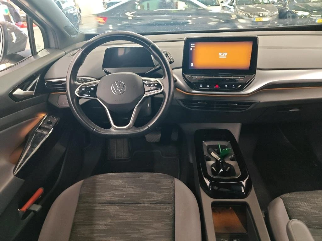 VW ID.4 Pure, снимка 8 - Автомобили и джипове - 54563485