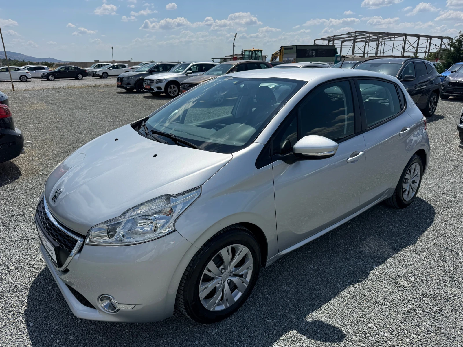 Peugeot 208 (КАТО НОВА)^(АГУ)