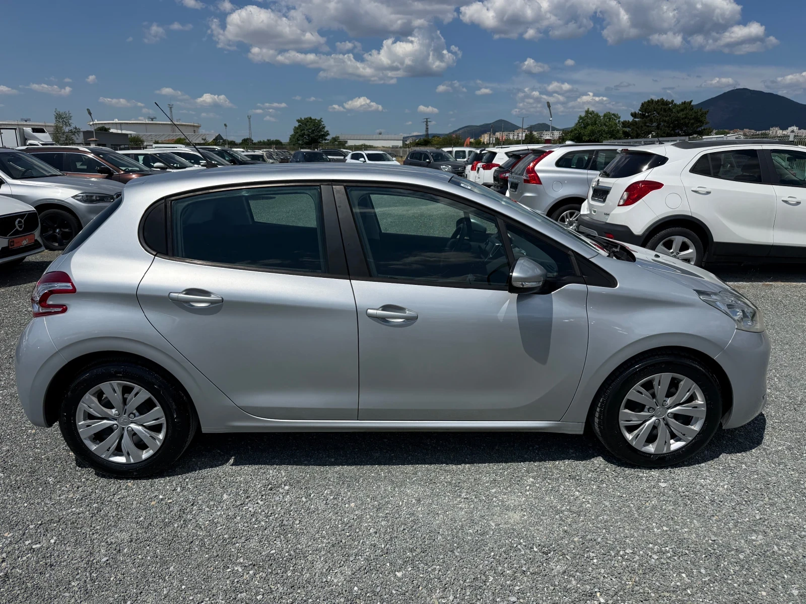 Peugeot 208 (���� ����)^(���) | Mobile.bg � ����������� 4