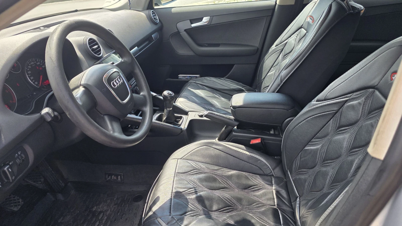 Audi A3 1, 9 TDI Климатроник, снимка 8 - Автомобили и джипове - 54792484