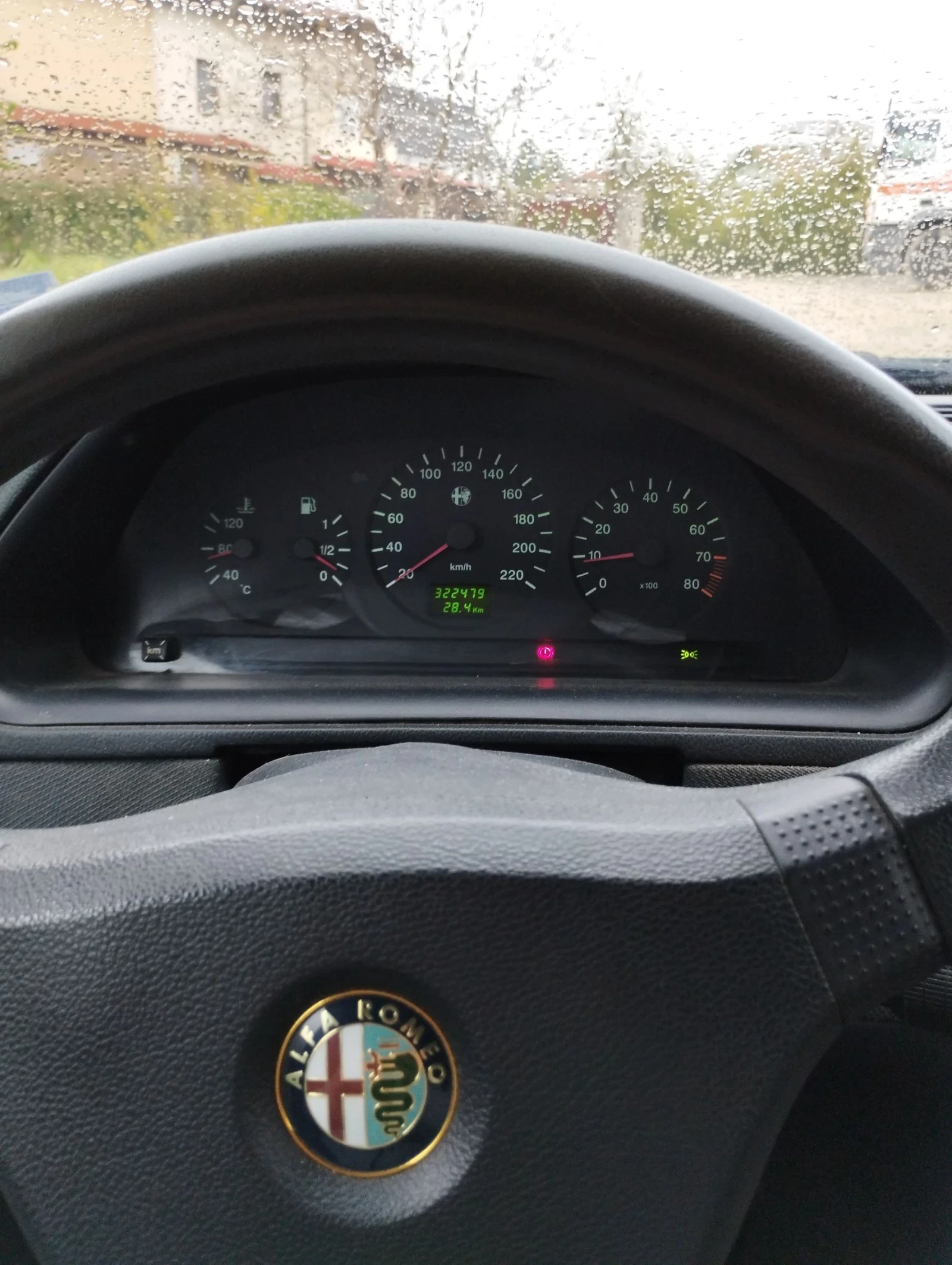 Alfa Romeo 146 1.6 ГАЗ, снимка 2 - Автомобили и джипове - 55398392