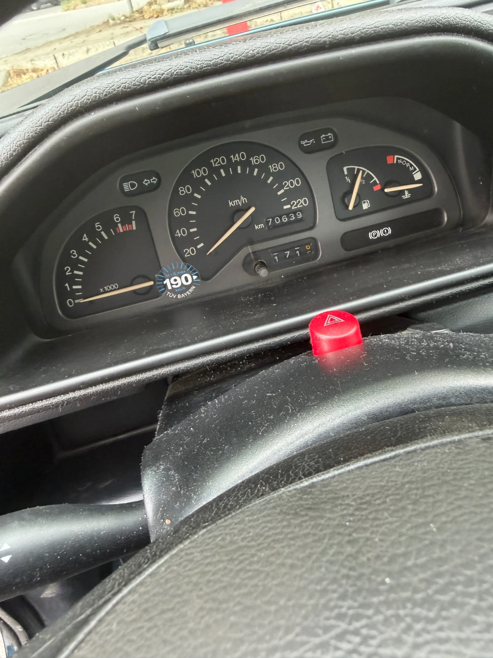 Ford Fiesta 1.4, снимка 4 - Автомобили и джипове - 55470893
