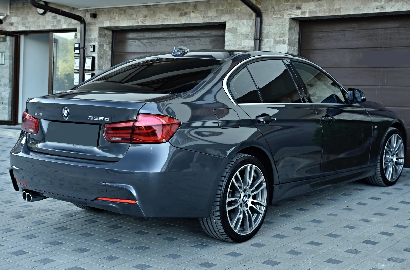 BMW 335 X-Drive FACE M-Pack, снимка 5 - Автомобили и джипове - 55504511