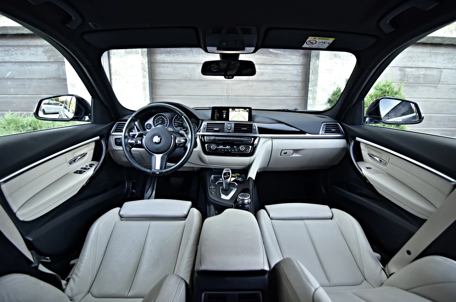 BMW 335 X-Drive FACE M-Pack, снимка 16 - Автомобили и джипове - 55504511