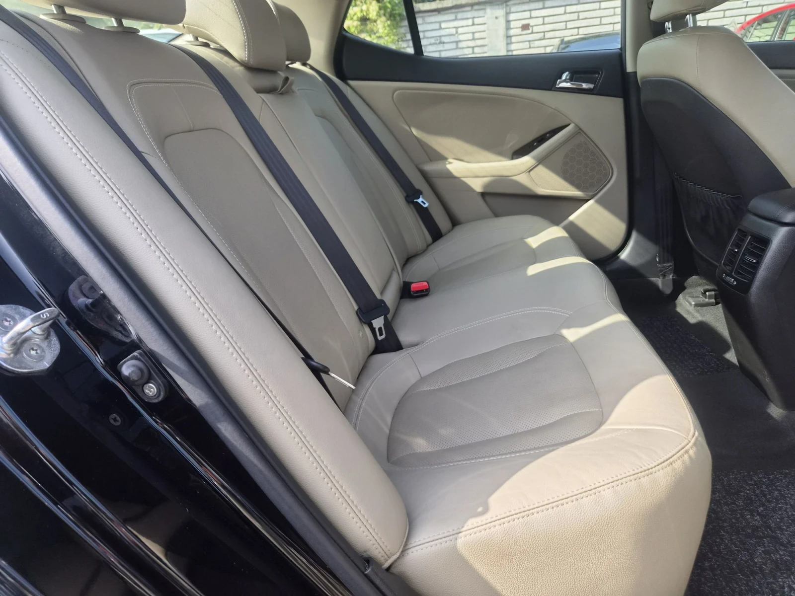 Kia Optima CRDI 1.7 Active Pro, снимка 15 - Автомобили и джипове - 55852287