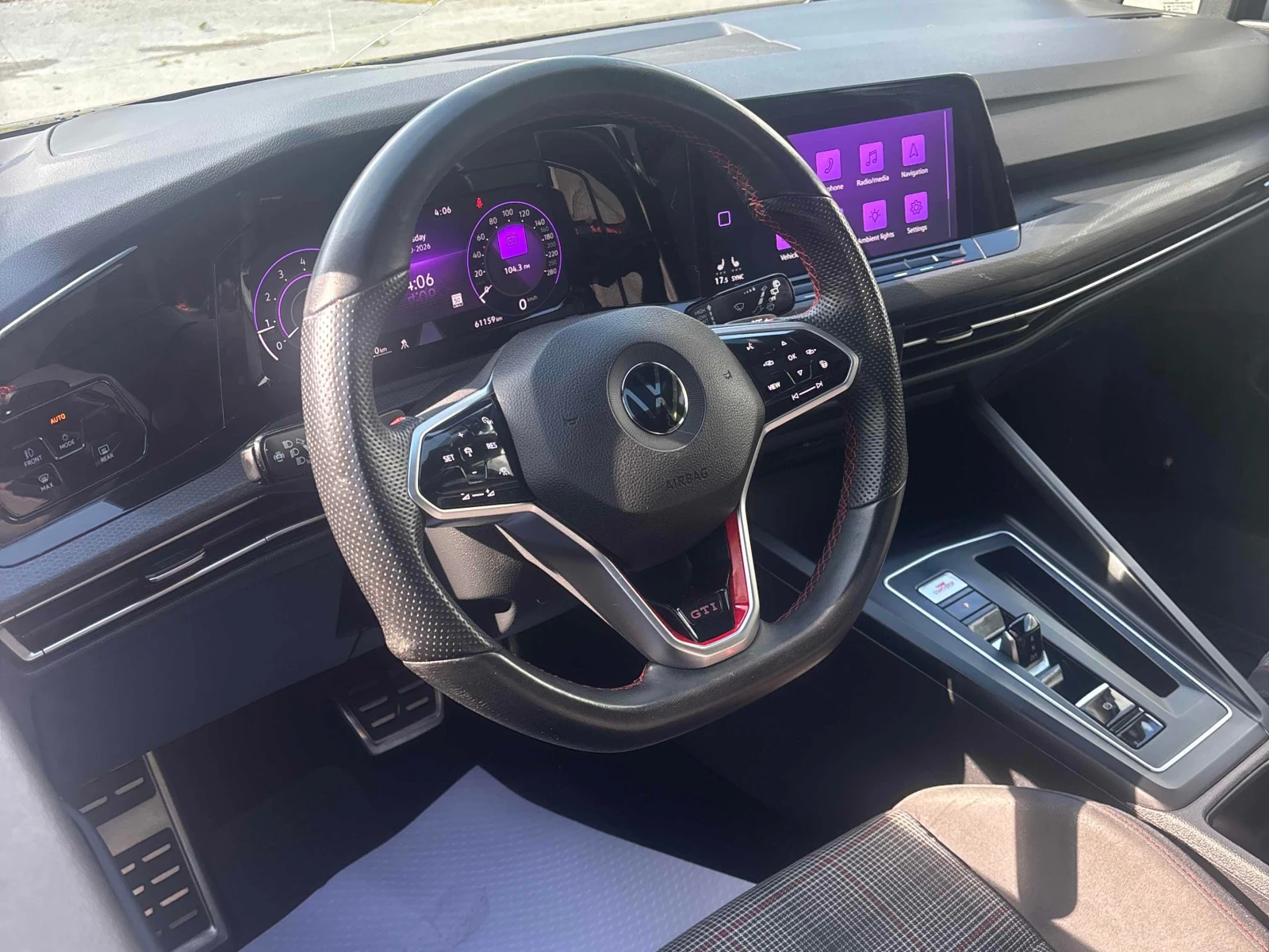VW Golf * GTI* Performance * CARFAX * ОПЦИЯ ЗА ФИНАНСИРАНЕ, снимка 5 - Автомобили и джипове - 56025465