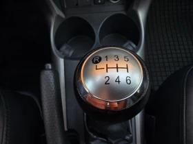 Toyota Rav4 2.2D-CAT/4x4/Лизинг, снимка 13