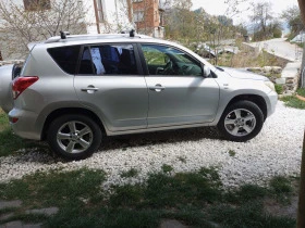 Toyota Rav4 2.2D4-D, снимка 2