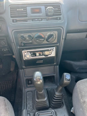Mitsubishi Pajero 2.5 - 5500 лв. - 78432419 8