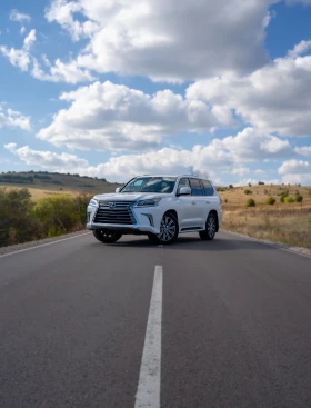 Lexus LX 570 Lpg  - 65000 € / 127128.95 лв. - 19771279 11