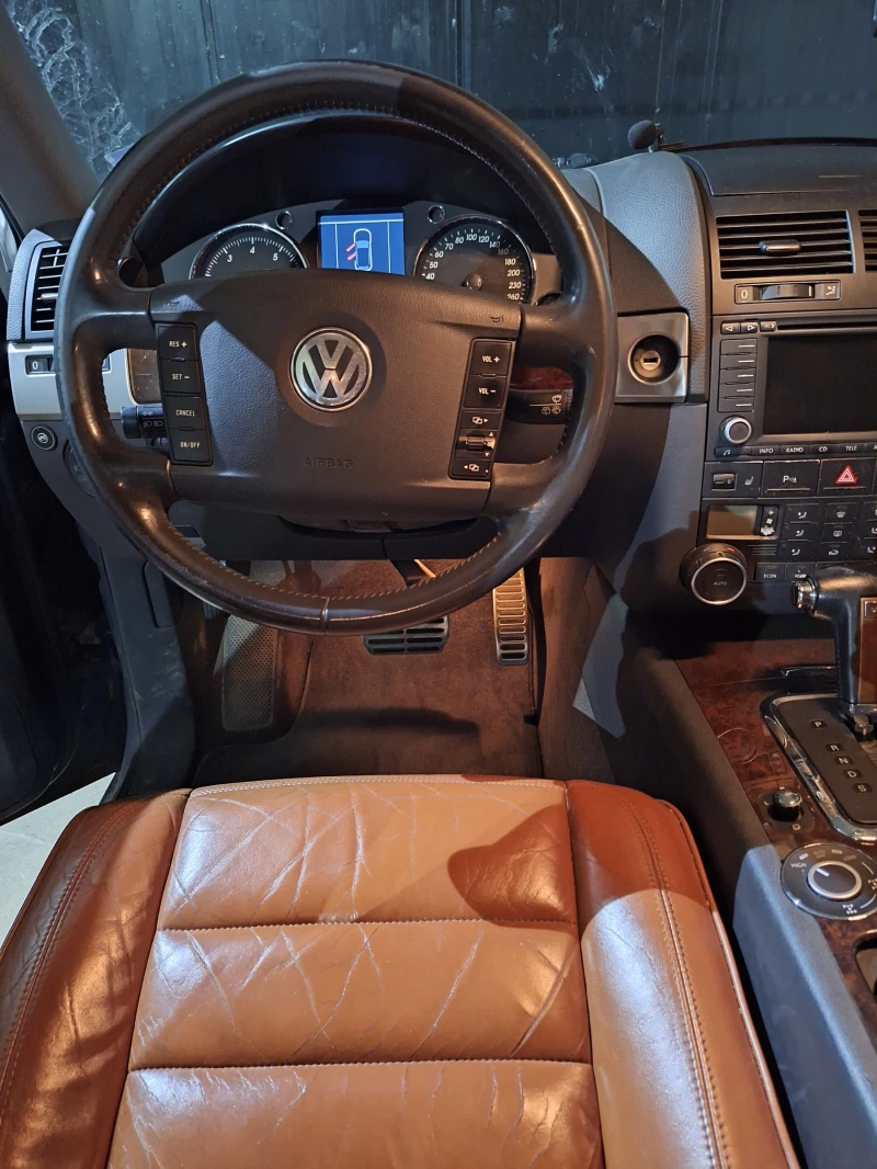 VW Touareg V8, снимка 11 - Автомобили и джипове - 47303245