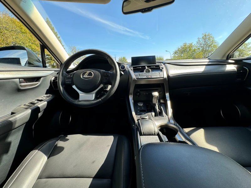 Lexus NX 300h гаранция в Тойота , снимка 11 - Автомобили и джипове - 47436894