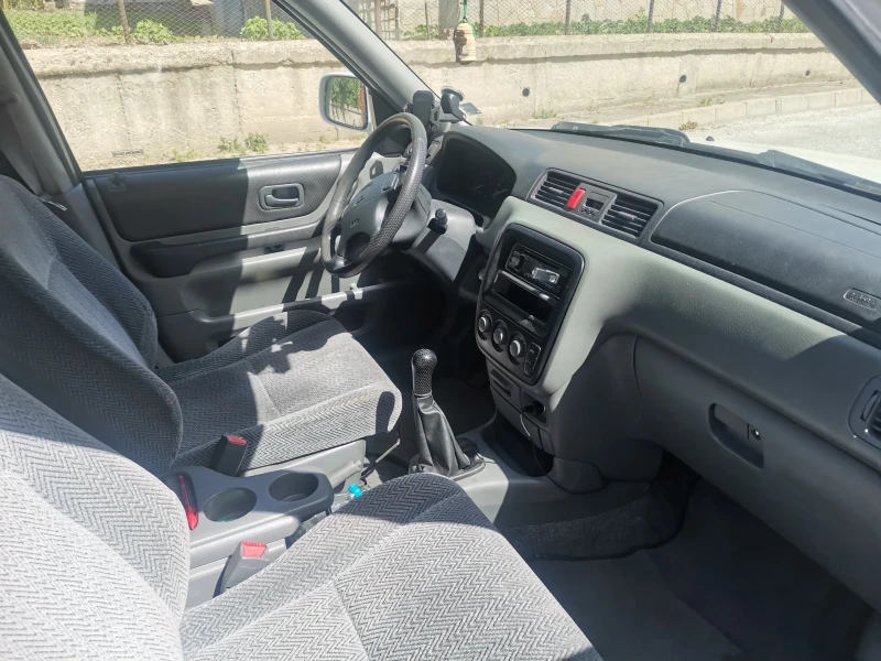 Honda Cr-v 2.0i 4x4 Газов инжекцион, снимка 5 - Автомобили и джипове - 48456028