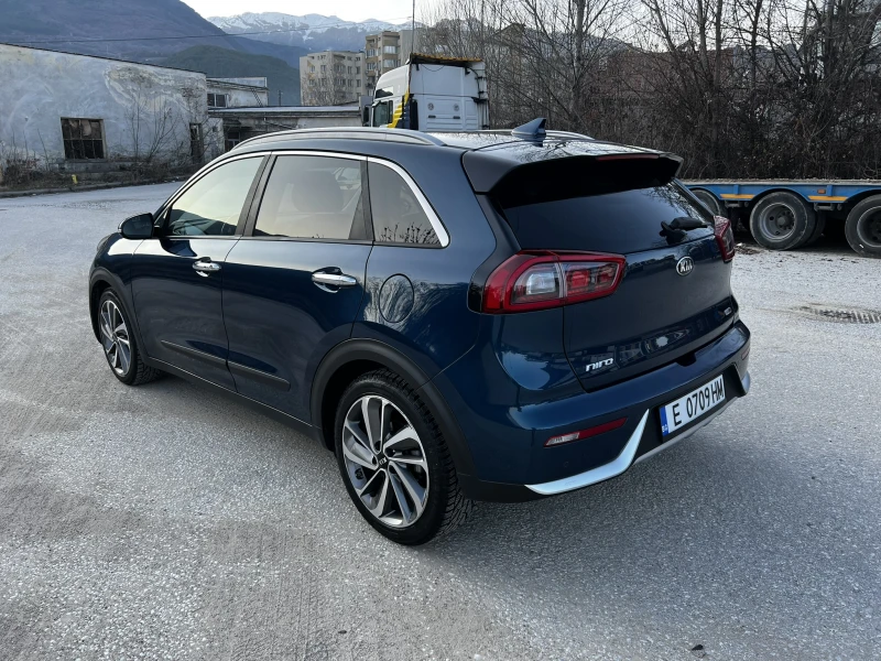 Kia Niro, снимка 7 - Автомобили и джипове - 48492585